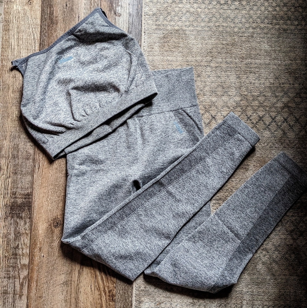 Gymshark S/M leggings and sports bra